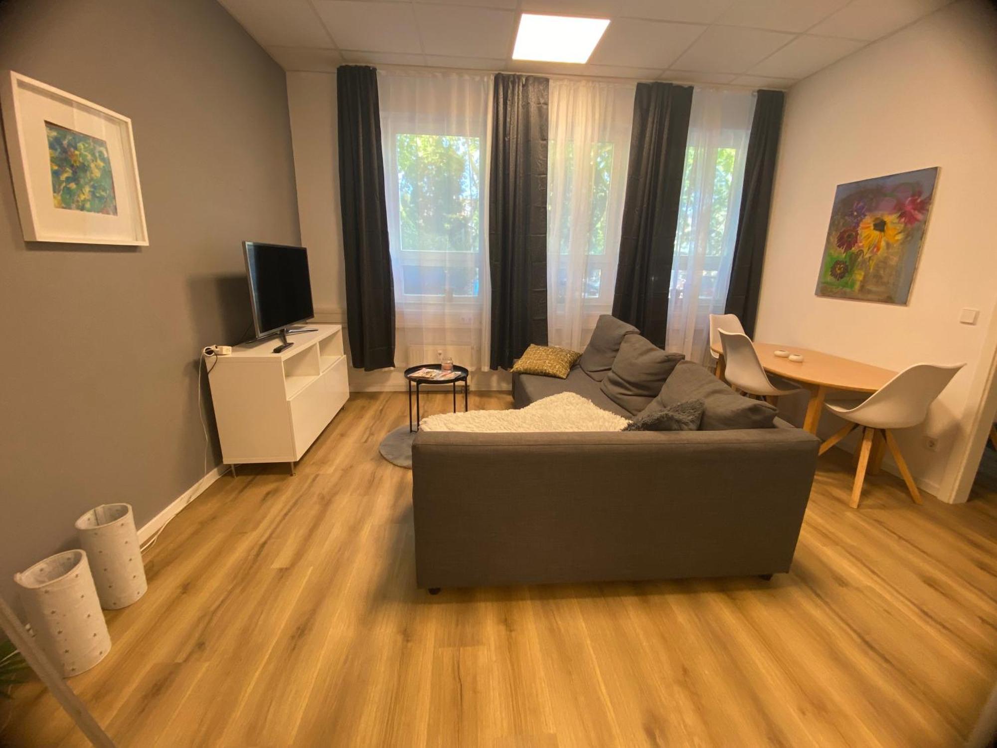 Studio 1 Mit Gemeinschaftsraeumen, Tiefgarage Leipzig Luaran gambar